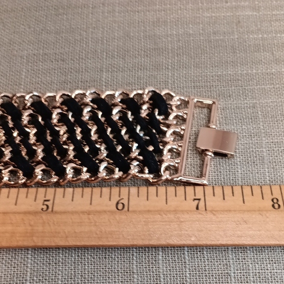 Avon Mark Gleam Weaver Bracelet 2014 - Picture 8 of 9